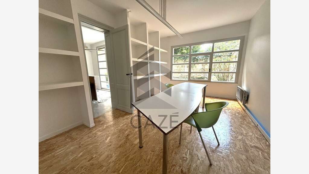 Bureaux 80m² en RDC à louer à Bordeaux