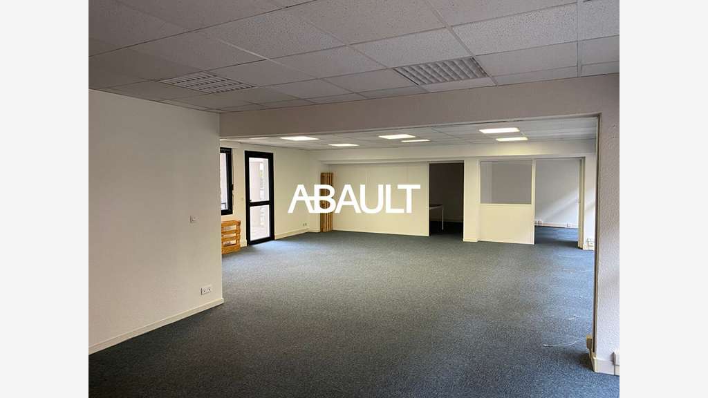Bureaux 114m² RDC à louer à Bordeaux Chartrons