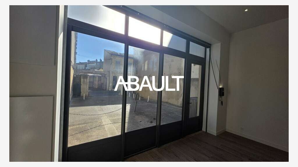 Bureaux 65m² à louer à Bordeaux Sainte-Croix