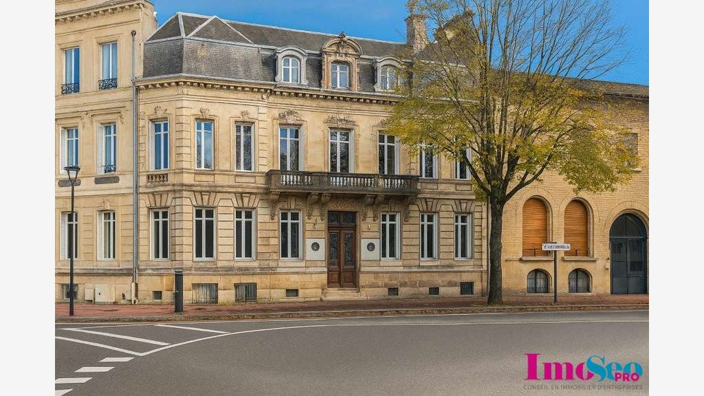 Bureaux 434m² à louer face au Parc Bordelais