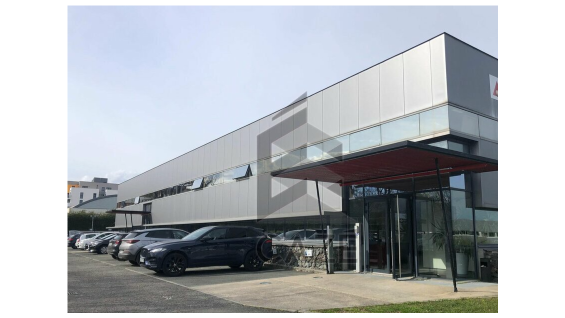 Bureaux 109m² à louer en ZFU à Lormont