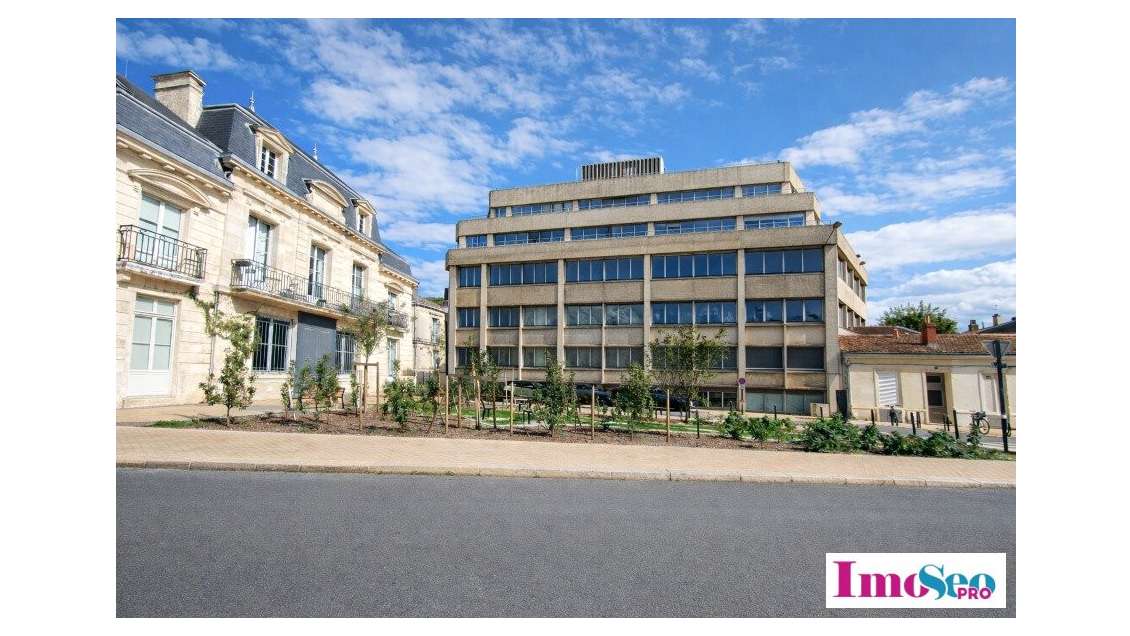 A louer bureaux 70m² à Bordeaux accès tram à 5min