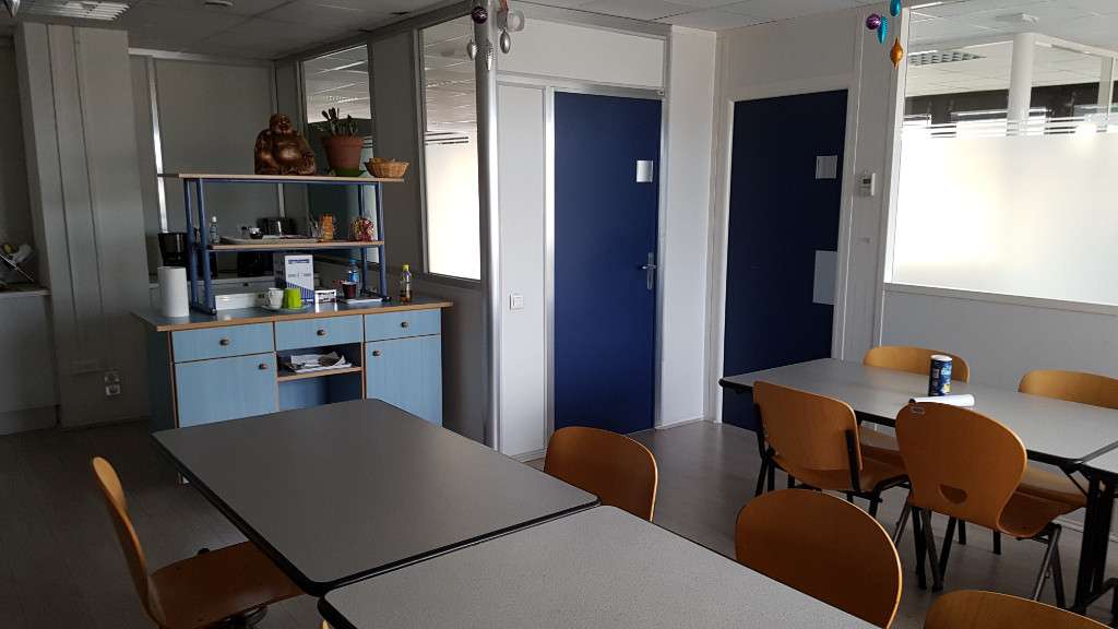 Bureaux 330m² R+4 à louer à Bordeaux Mériadeck