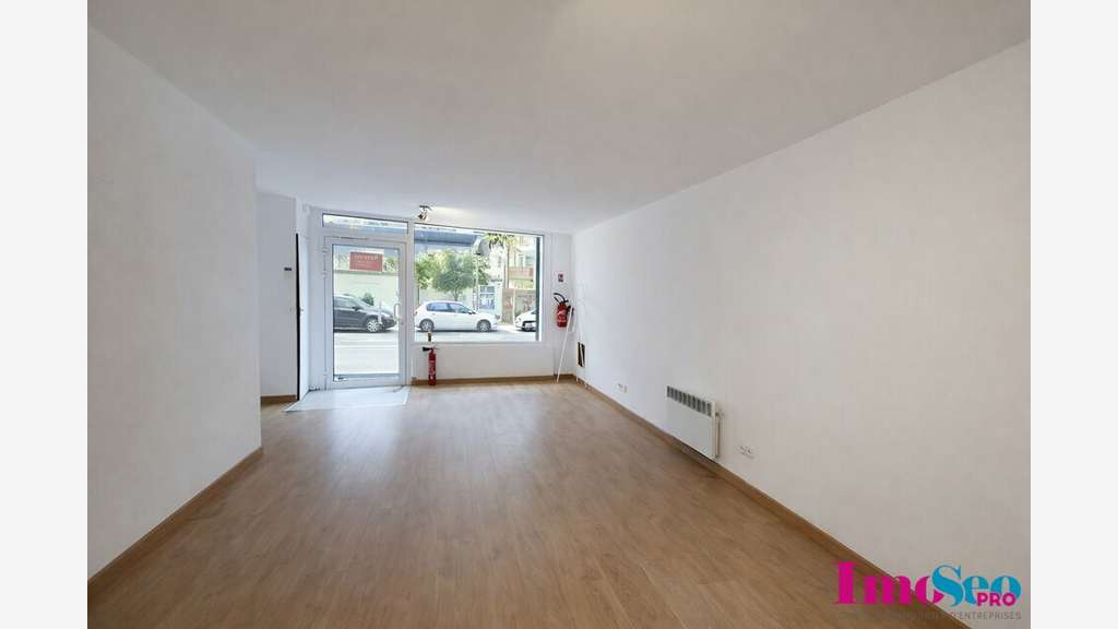 Bureaux 60m² RDC à louer proche du Parc Bordelais