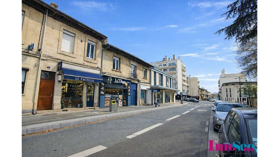 Bureaux 60m² RDC à louer proche du Parc Bordelais