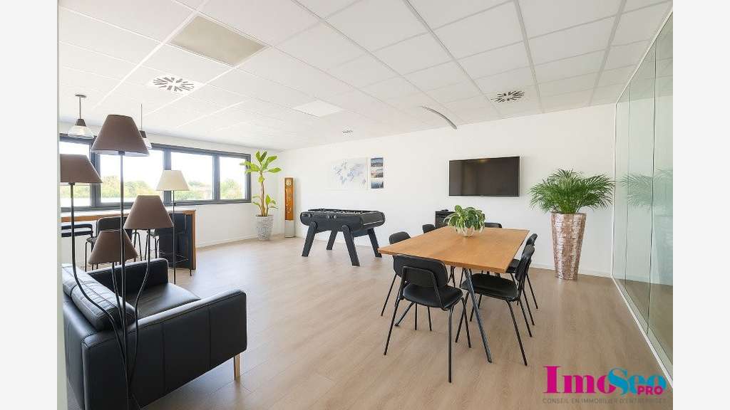Bureaux 125m² R+2 à louer à Bordeaux Gambetta
