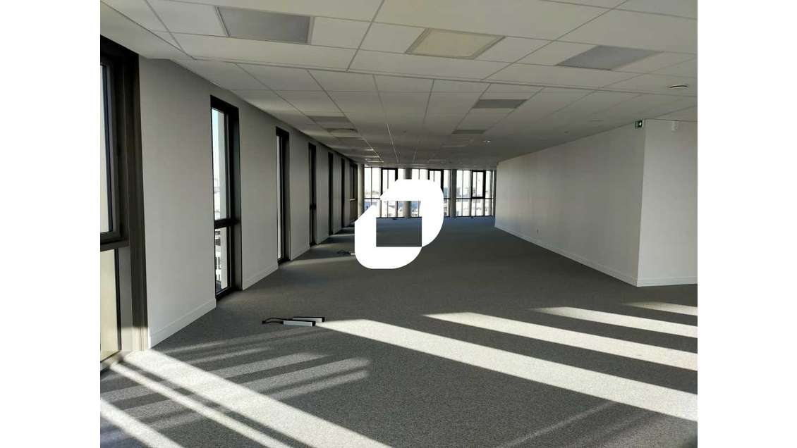 A louer Bureaux 221m² Bordeaux