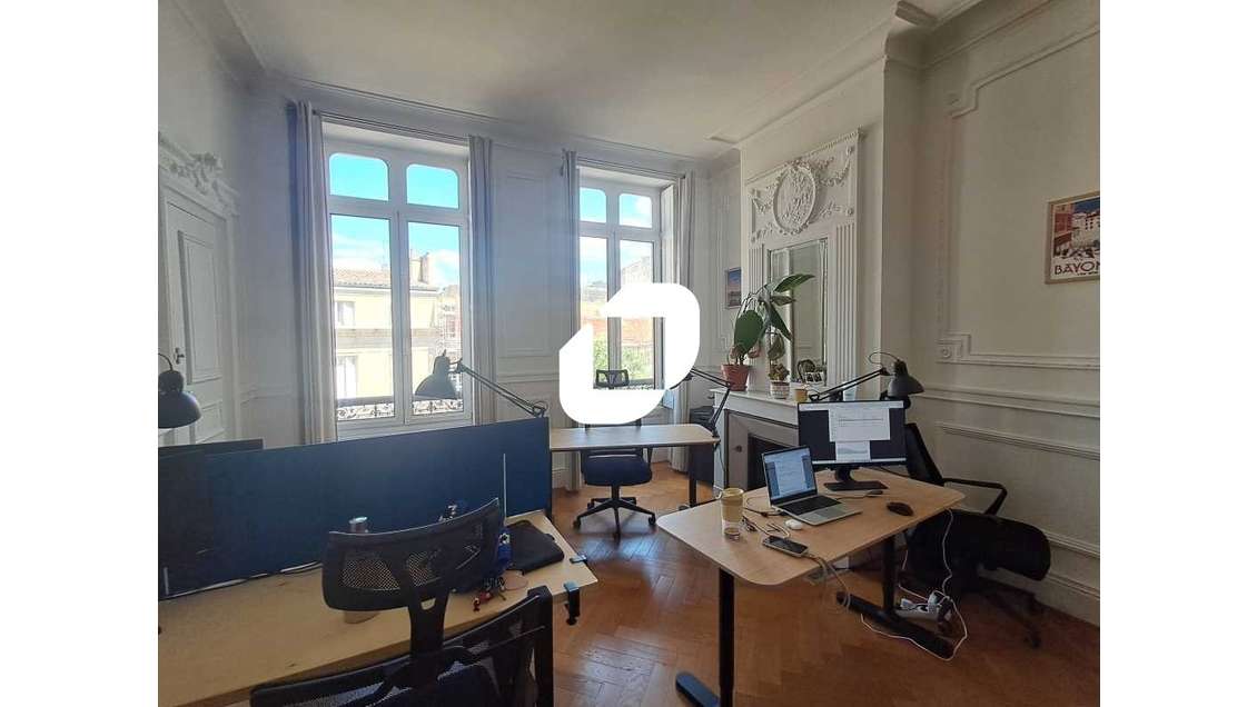 A louer Bureaux 140m² Bordeaux