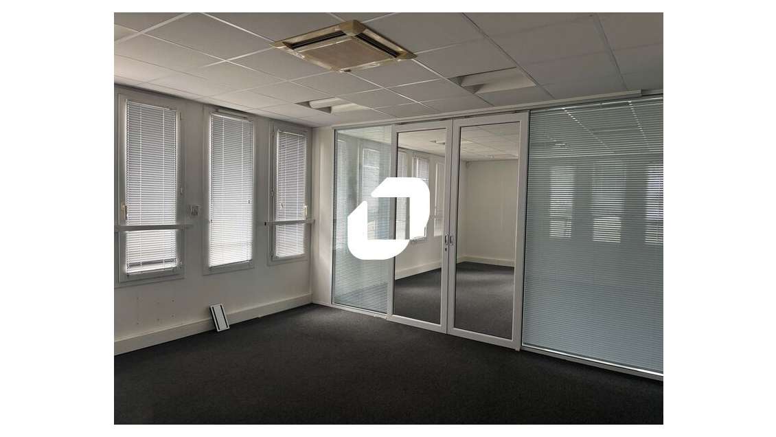 A louer Bureaux 774m² Bordeaux