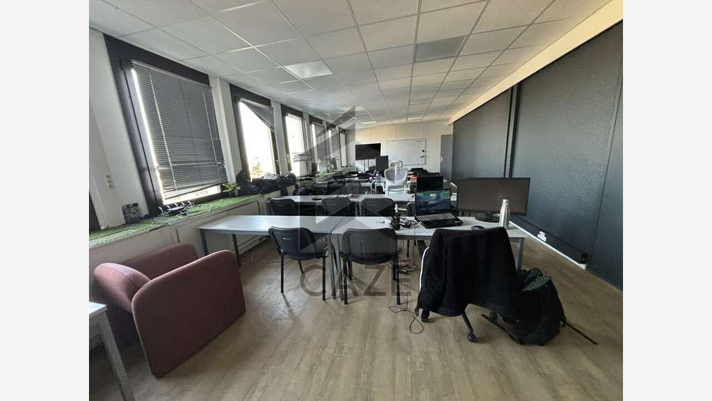 Bureaux de 640m² à louer Bordeaux boulevard Wilson
