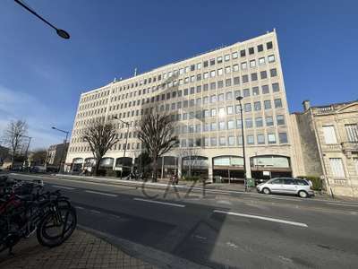 Bureaux de 640m² à louer Bordeaux boulevard Wilson