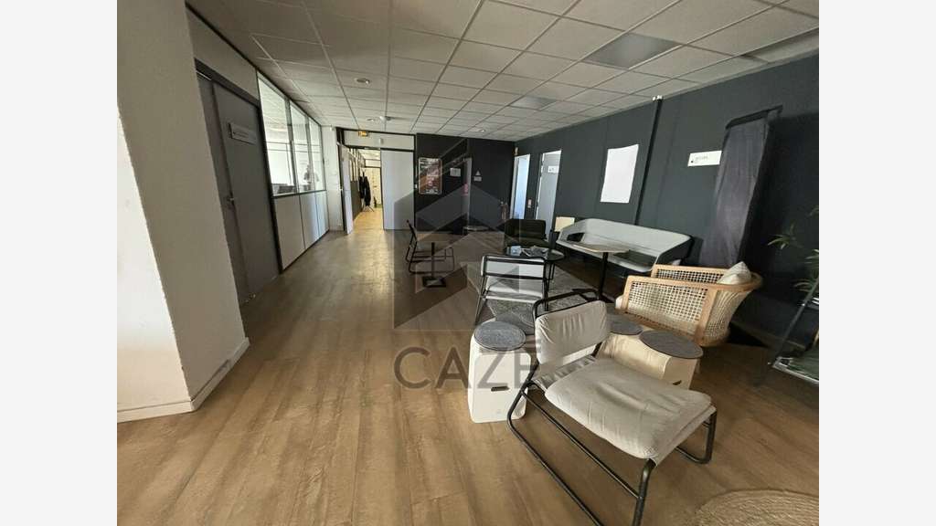 Bureaux de 640m² à louer Bordeaux boulevard Wilson