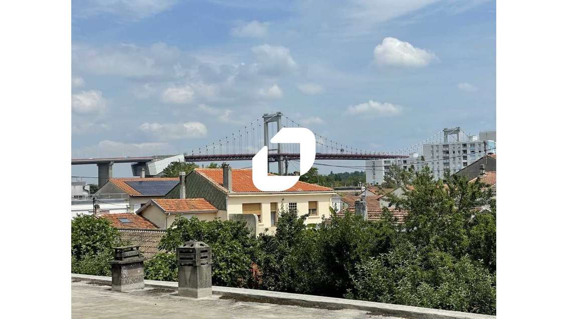 A louer Bureaux 360m² Bordeaux