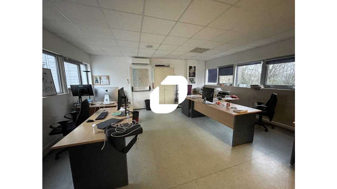 A louer Bureaux 800m² Bordeaux