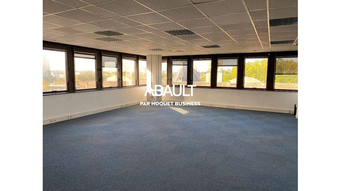 Plateau bureaux 660m² à louer à Bordeaux Mériadeck