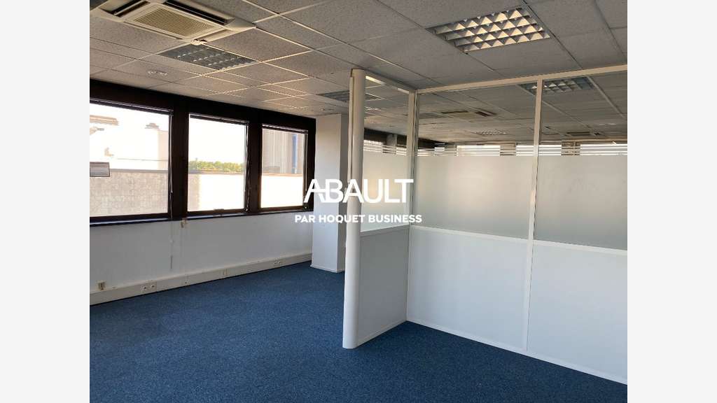 Plateau bureaux 660m² à louer à Bordeaux Mériadeck