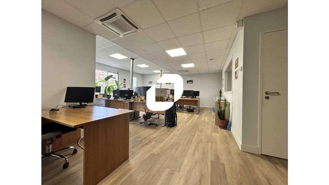 A louer Bureaux 210m² Bordeaux