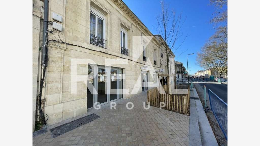 A louer bureaux de 76m² avenue Thiers à Bordeaux