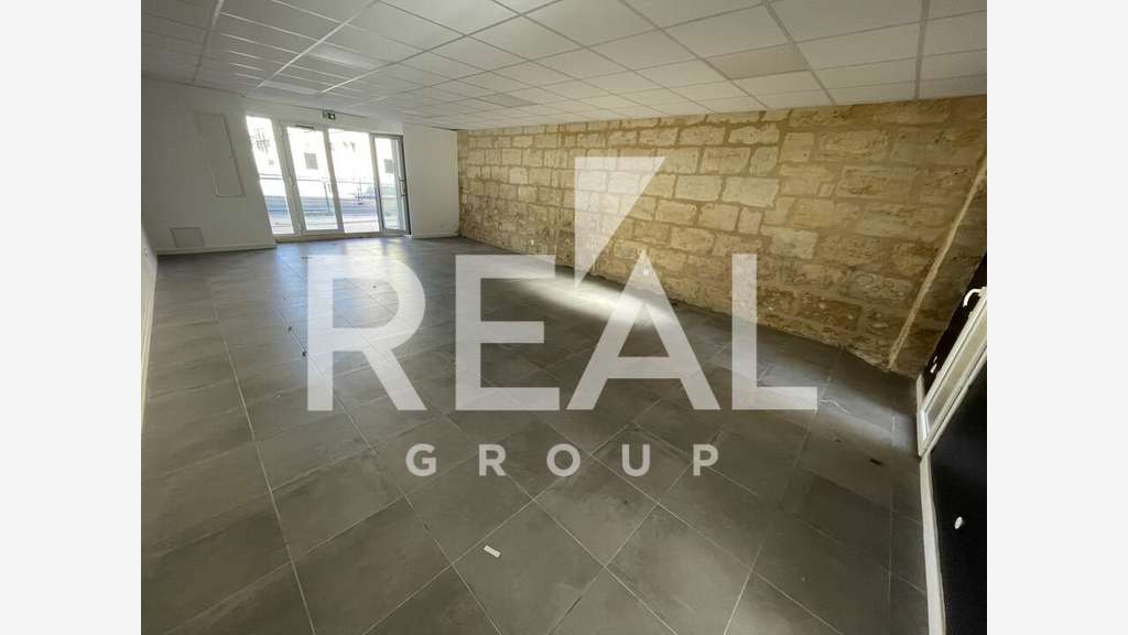 A louer bureaux de 76m² avenue Thiers à Bordeaux