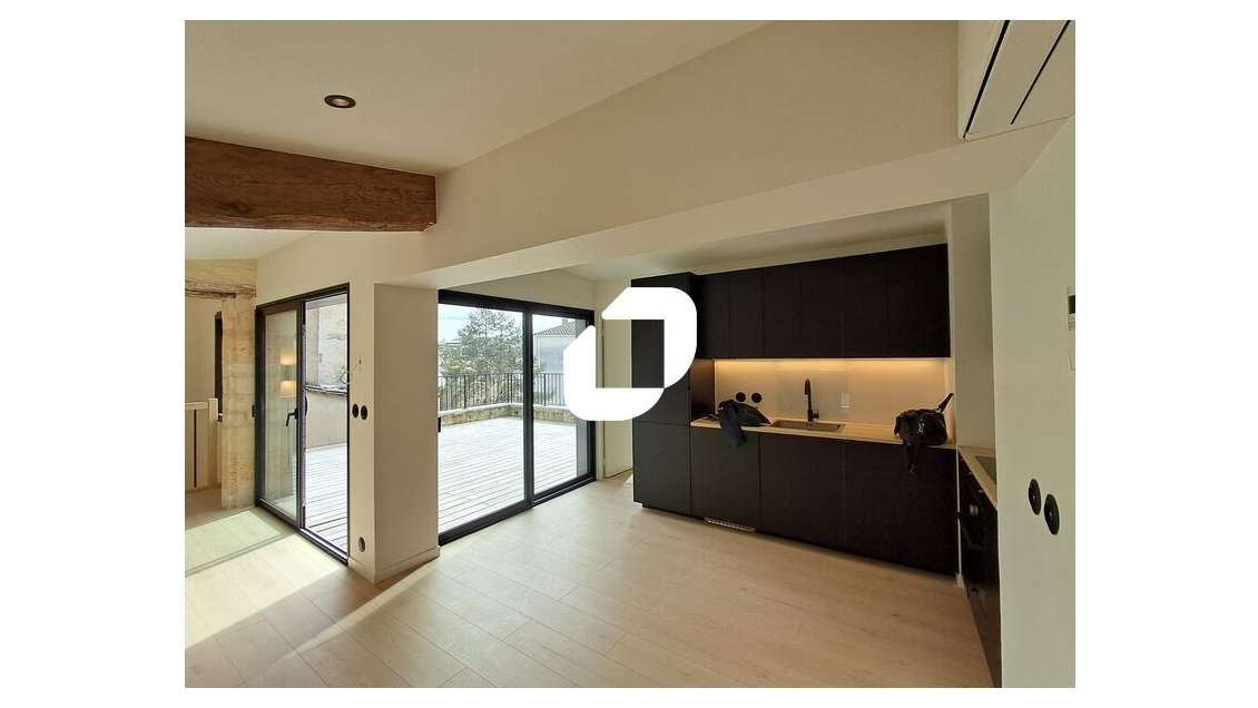 A louer Bureaux 111m² Bordeaux