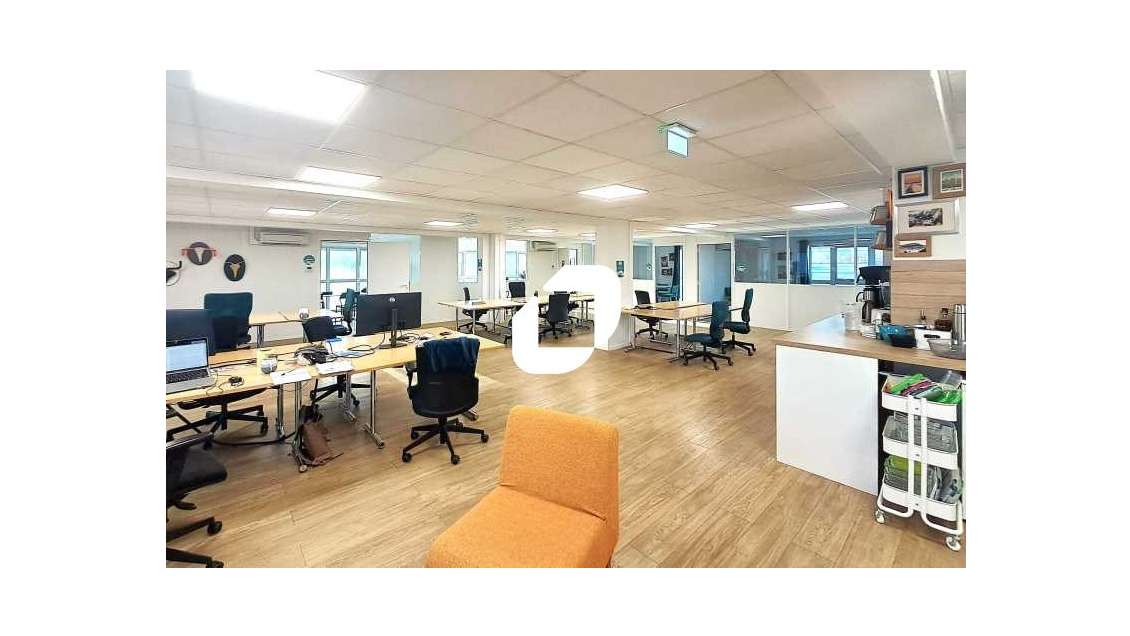 A louer Bureaux 273m² Bordeaux