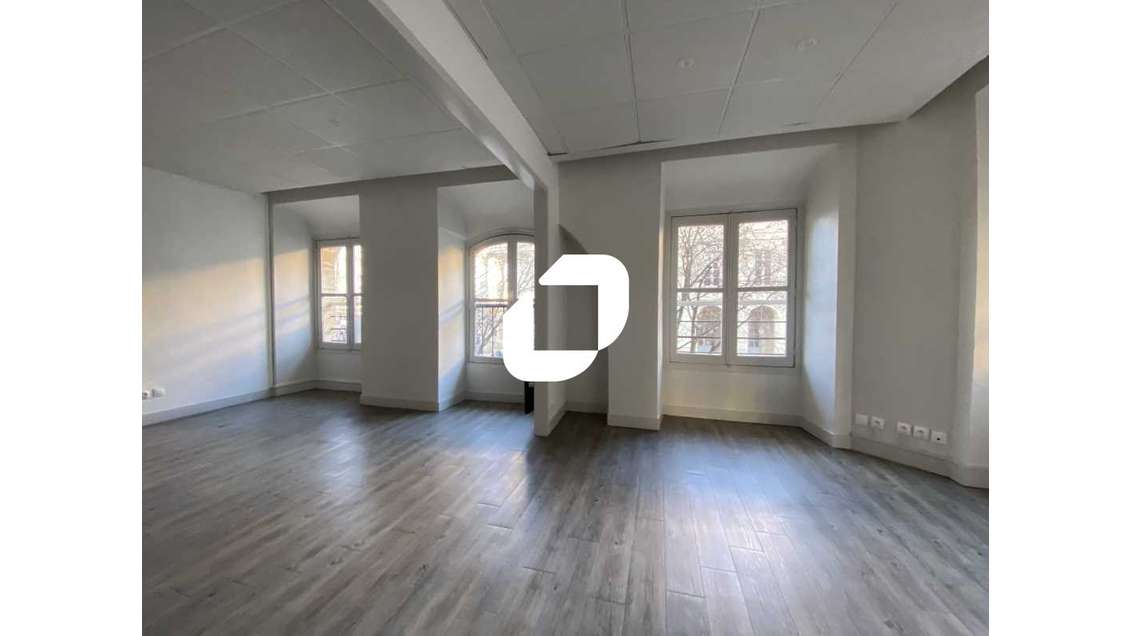 A louer Bureaux 52m² Bordeaux