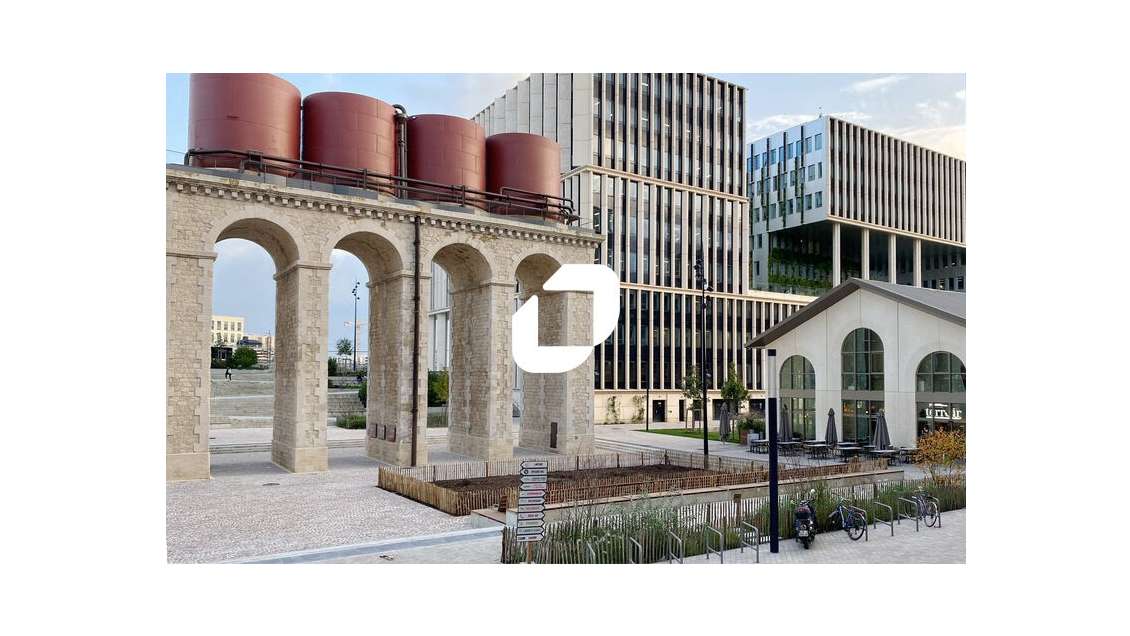 A louer Bureaux 181m² Bordeaux