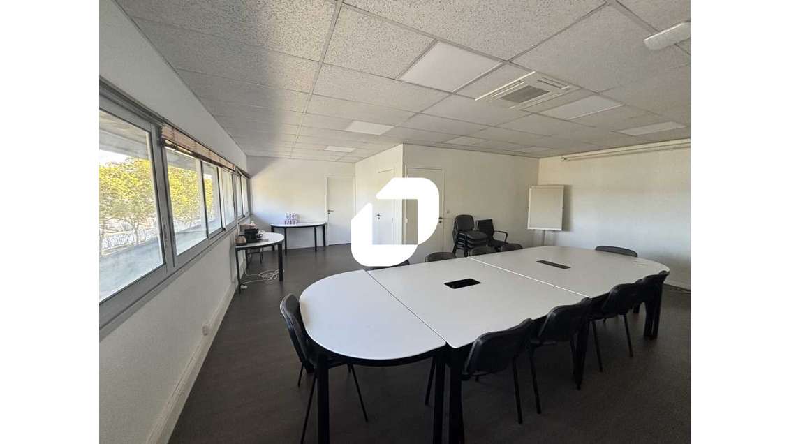 A louer Bureaux 266m² Bordeaux