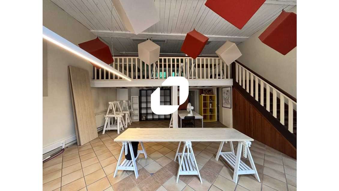 A louer Bureaux 104m² Bordeaux