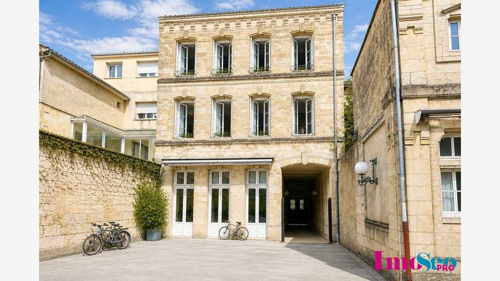 Bureaux 140m² à louer à Bordeaux hyper centre