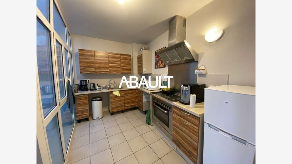 Bureaux de 100m² à louer à Bordeaux centre