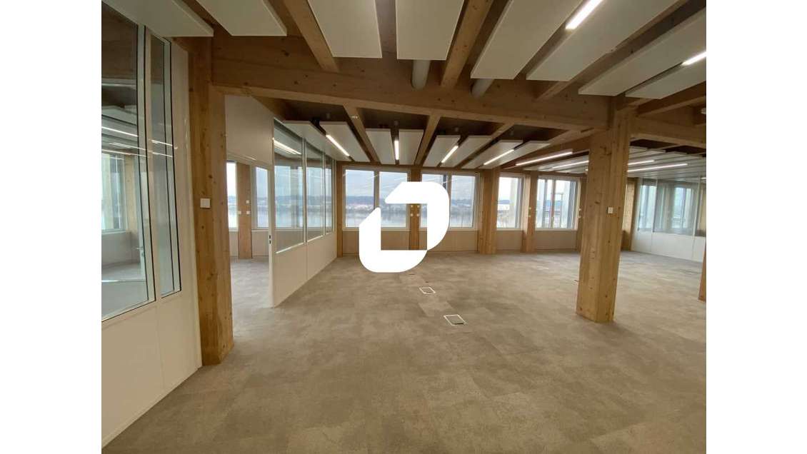A louer Bureaux 358m² Bordeaux