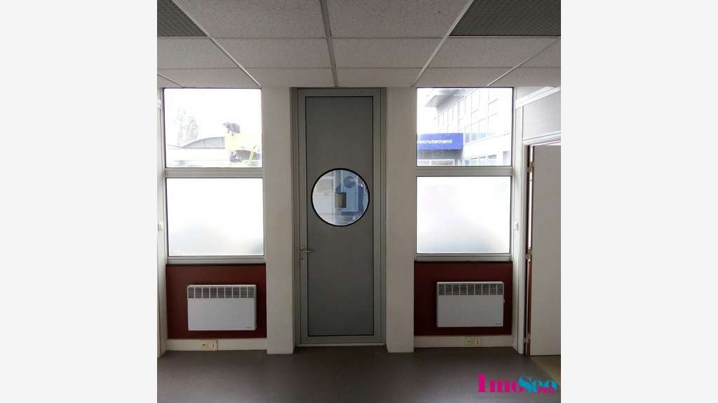 Bureaux 240m² RDC à louer sortie N°4 Bordeaux Nord