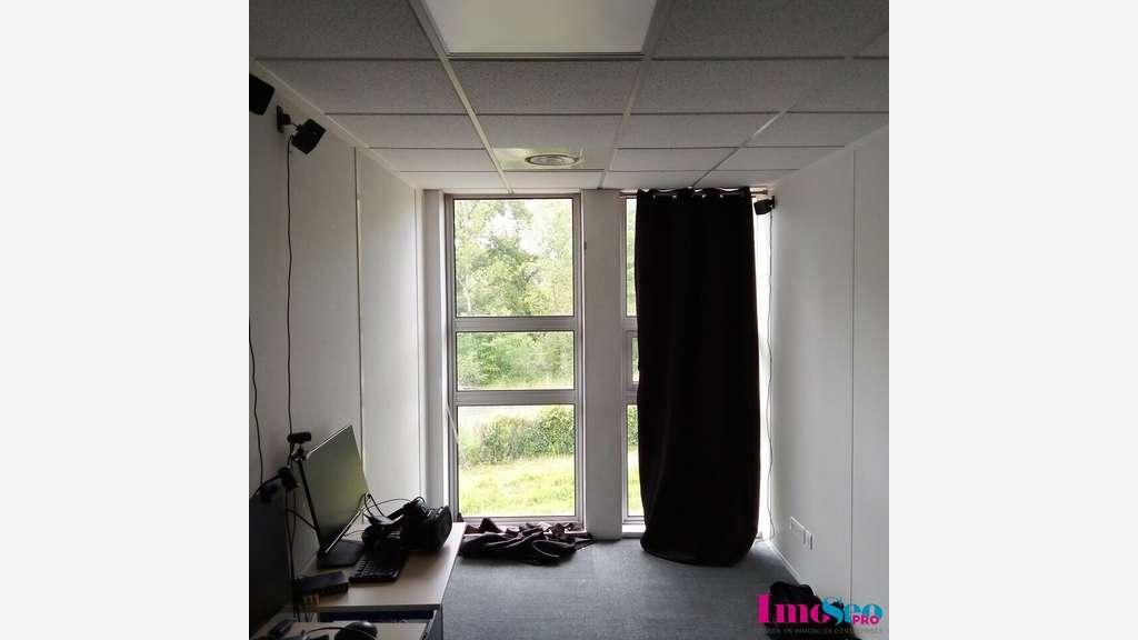 Bureaux 90m² R+1 à louer sortie N°4 Bordeaux Nord