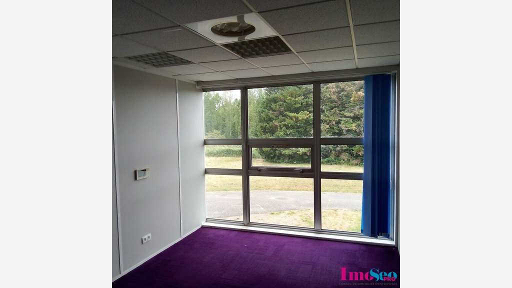 Bureaux 240m² R+1 à louer sortie N°4 Bordeaux Nord