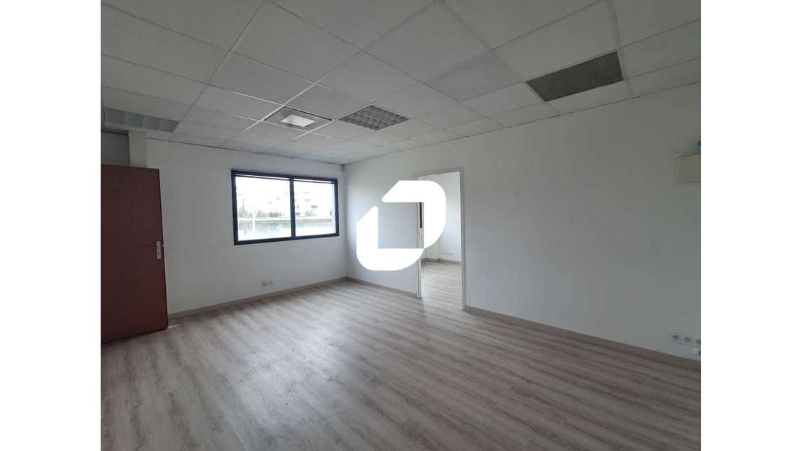 A louer Bureaux 259m² Bordeaux