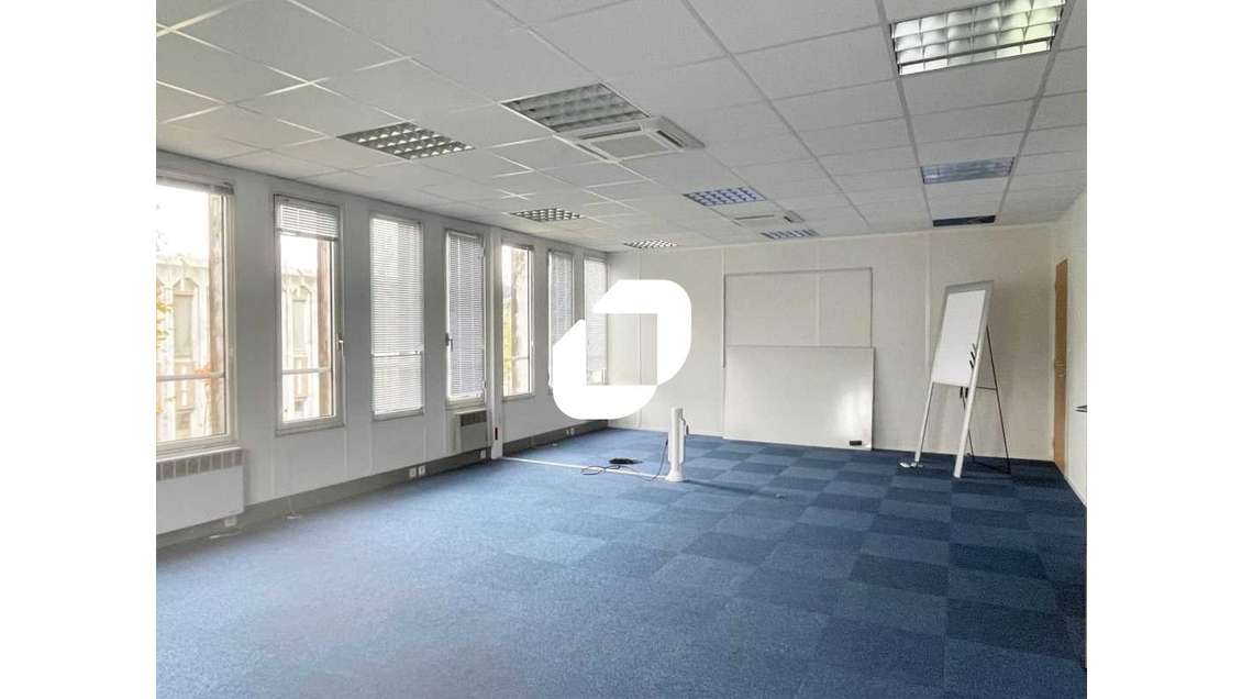 A louer Bureaux 47m² Bordeaux