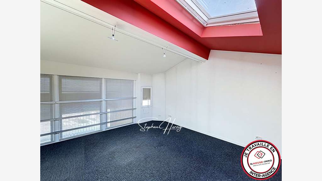 Locaux professionnels 305m² à Bordeaux Rue Lecocq