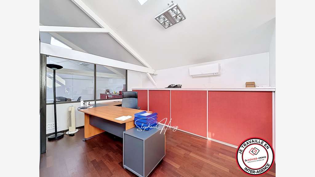 Locaux professionnels 305m² à Bordeaux Rue Lecocq