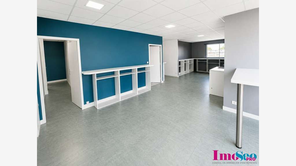 Bureaux 235m² à louer sortie N°4 Bordeaux Nord