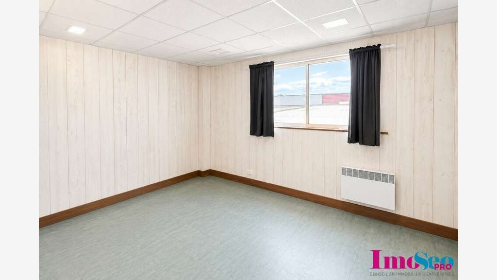 Bureaux 235m² à louer sortie N°4 Bordeaux Nord
