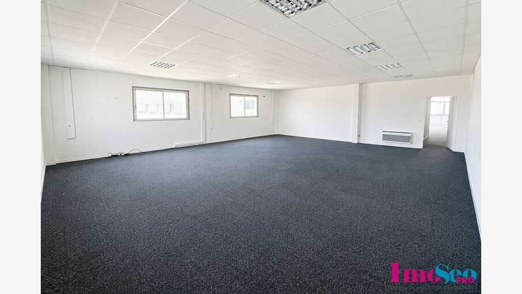 Bureaux de 235m² à louer à Bordeaux Nord