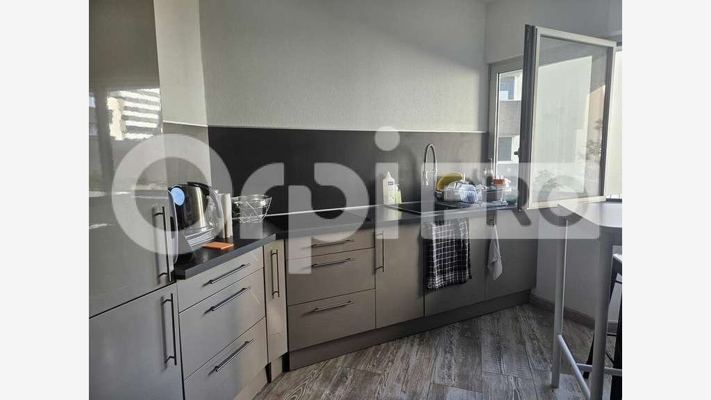 A LOUER BUREAU LUMINEUX PROCHE CENTRE VILLE