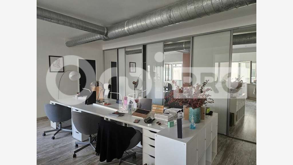 A LOUER BUREAU LUMINEUX PROCHE CENTRE VILLE