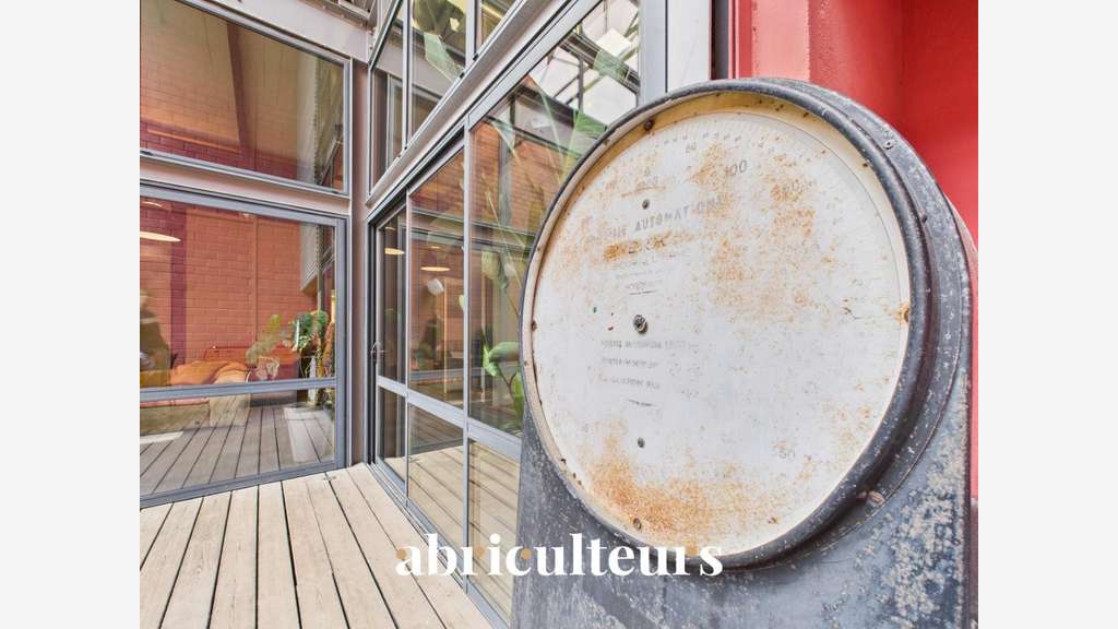 Location de bureaux avec piscine Rive droite à
