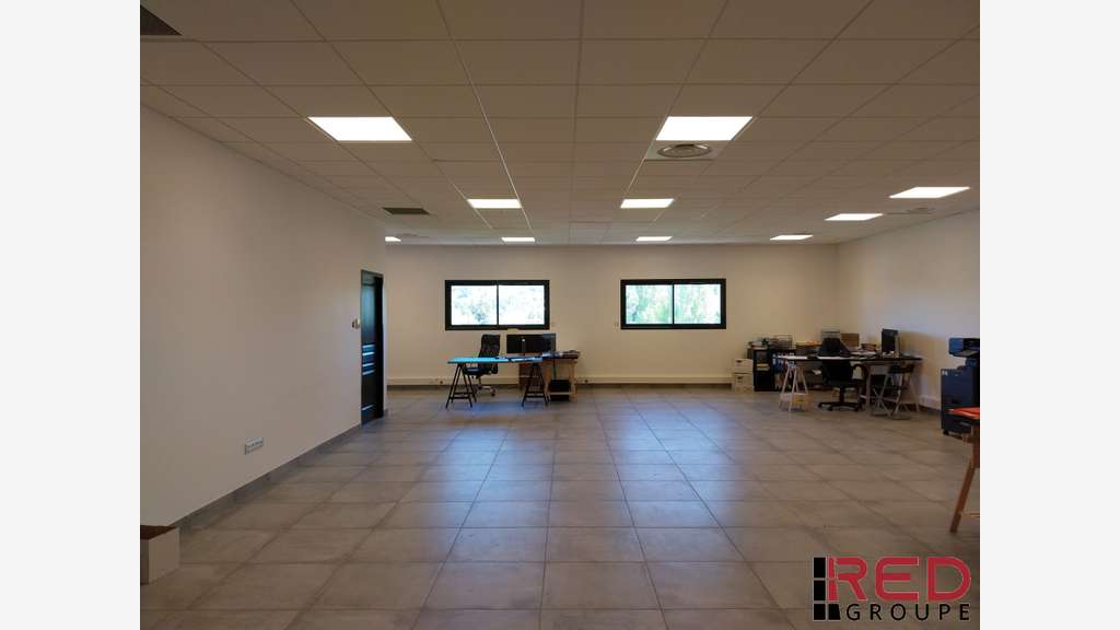 A louer bureau 170m² R+1 à Bouc-Bel-Air