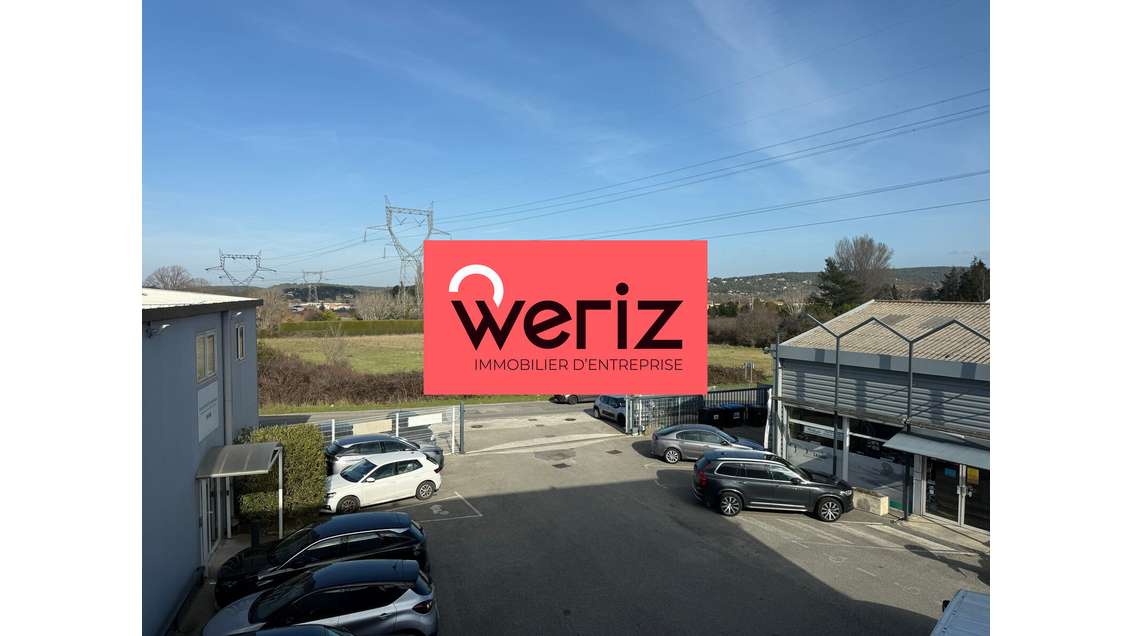 Location bureaux 62m² R+1 à Bouc Bel Air