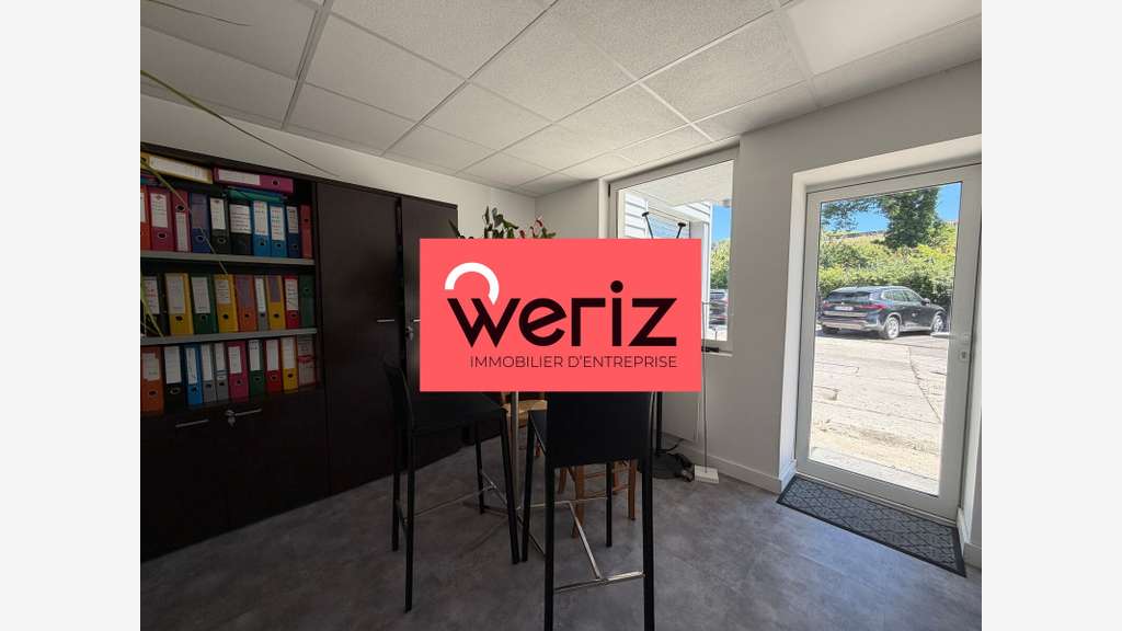 Location bureaux 62m² R+1 à Bouc Bel Air