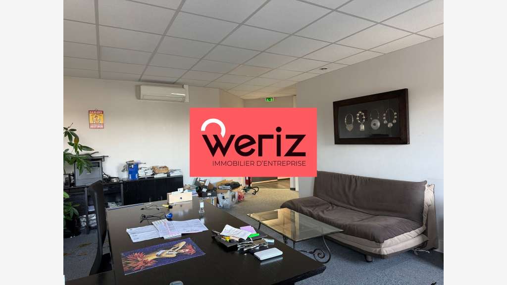 Location bureaux 62m² R+1 à Bouc Bel Air
