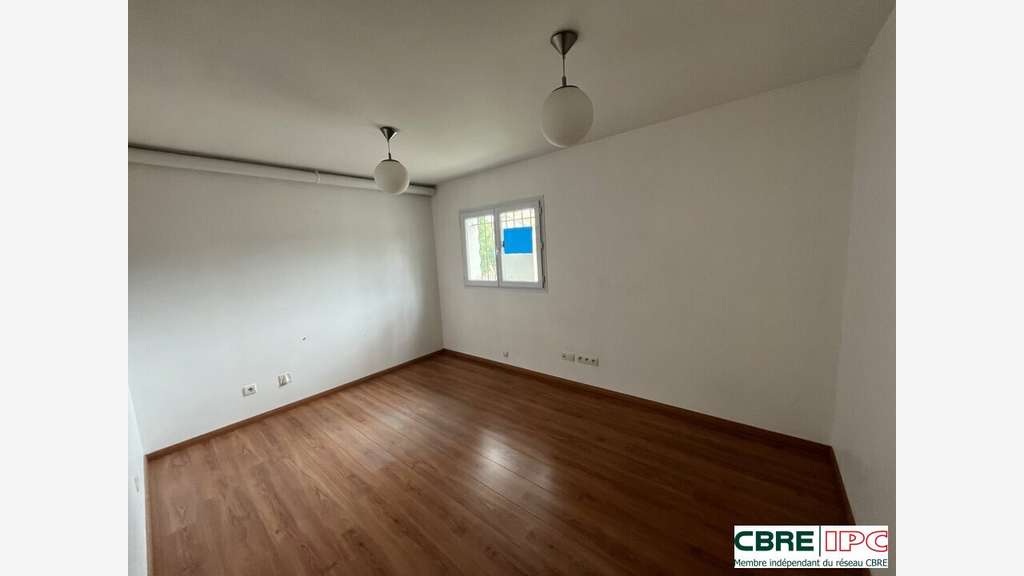 Location 2 bureaux au Boucau à 3 Km de Bayonne